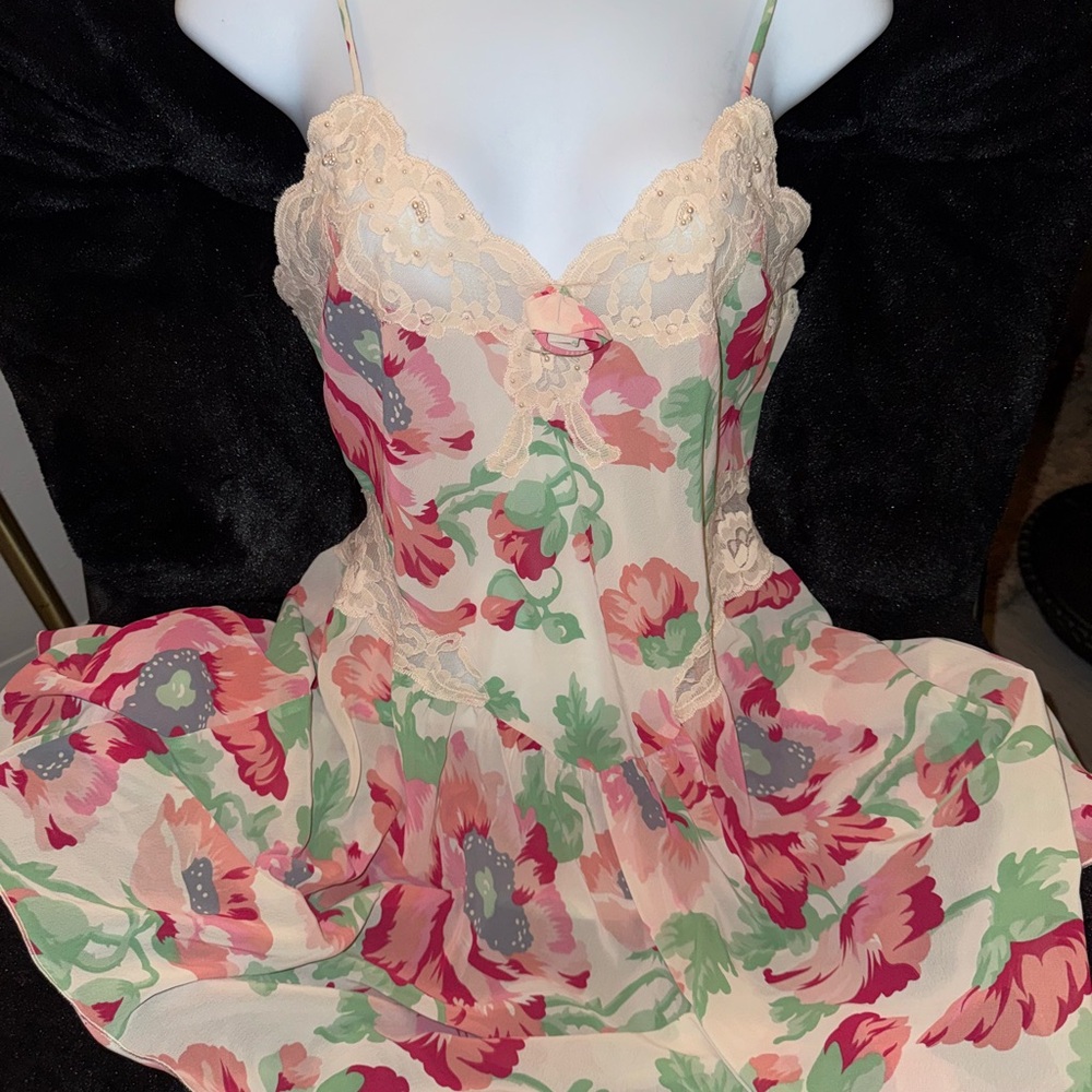 Victoria's Secret Floral Lace Chemise